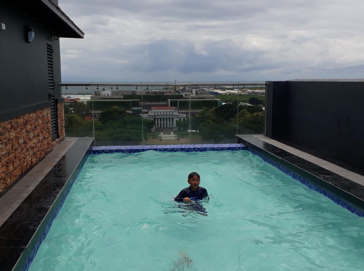 913Cityscape Located At City Center Bacolod Exterior photo